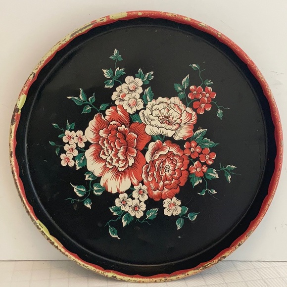 Vintage metal tin tray Flowers and leaves decor